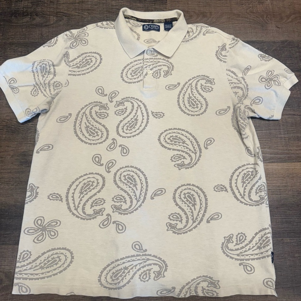 Chaps Men’s Paisley Print Cream/Gray Polo Size: L Large